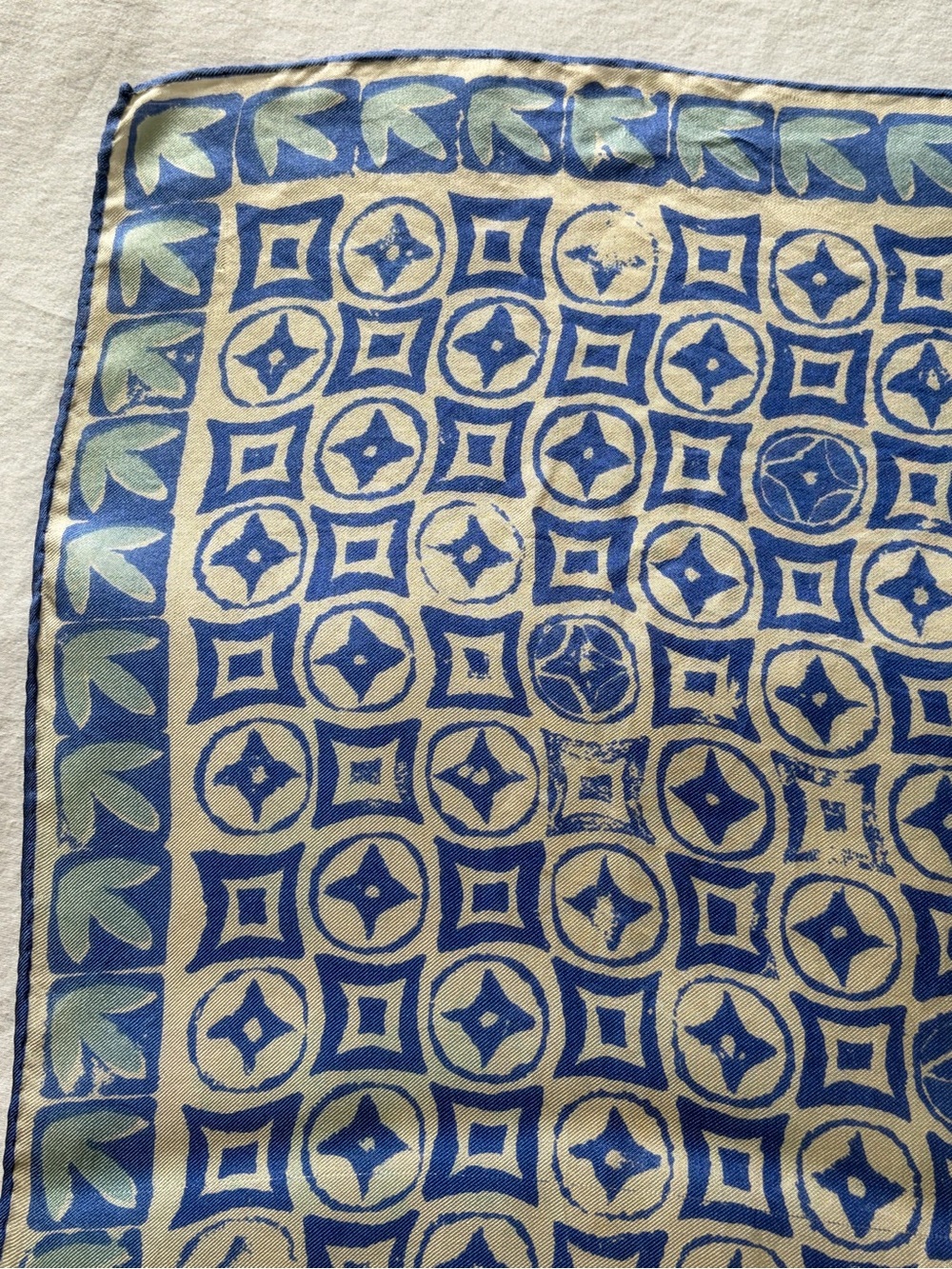 Vintage Block Printed Silk Scarf Blue and Cream Geometric Rolled Edges 22x22” - Picture 4 of 11